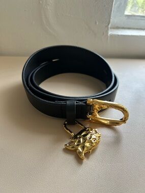 Black Leather Women’s Belt with Gold Animal Charm Buckle